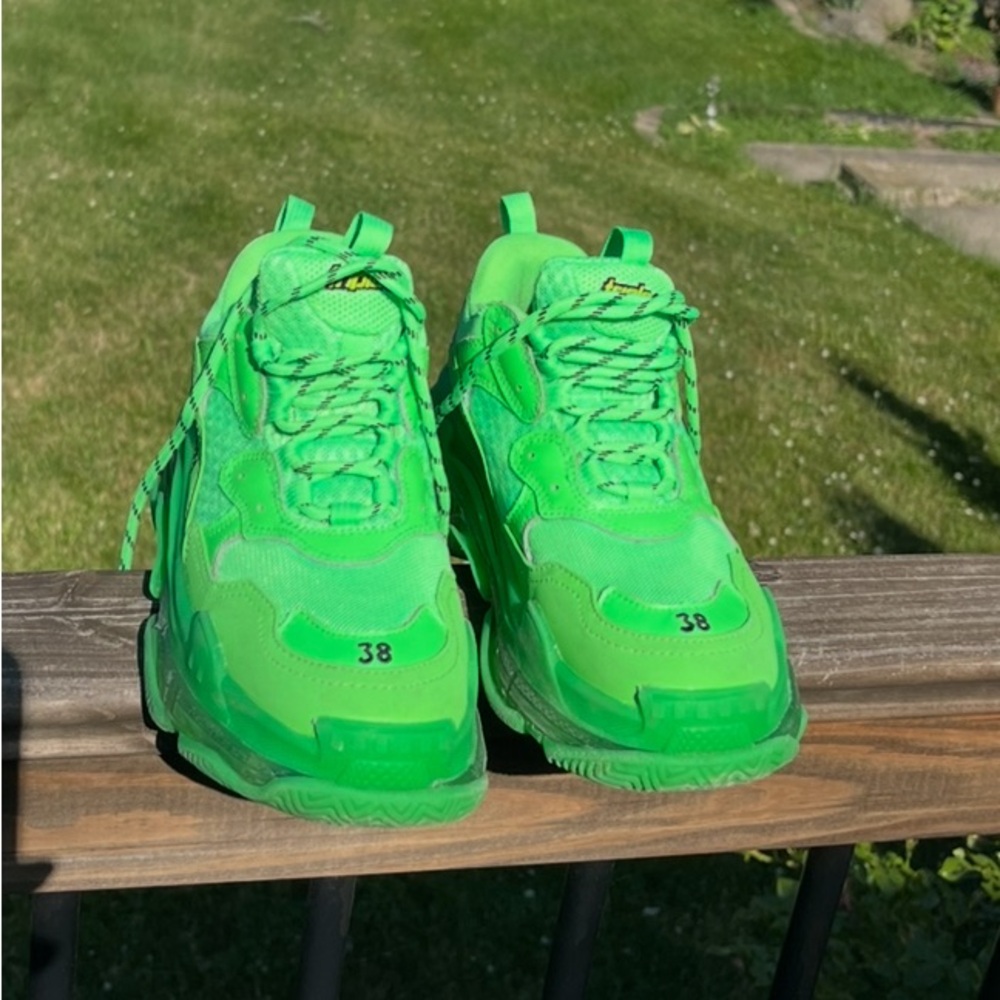 Balenciaga Triple S women’s Sneakers 38 (US 7) Colour Green